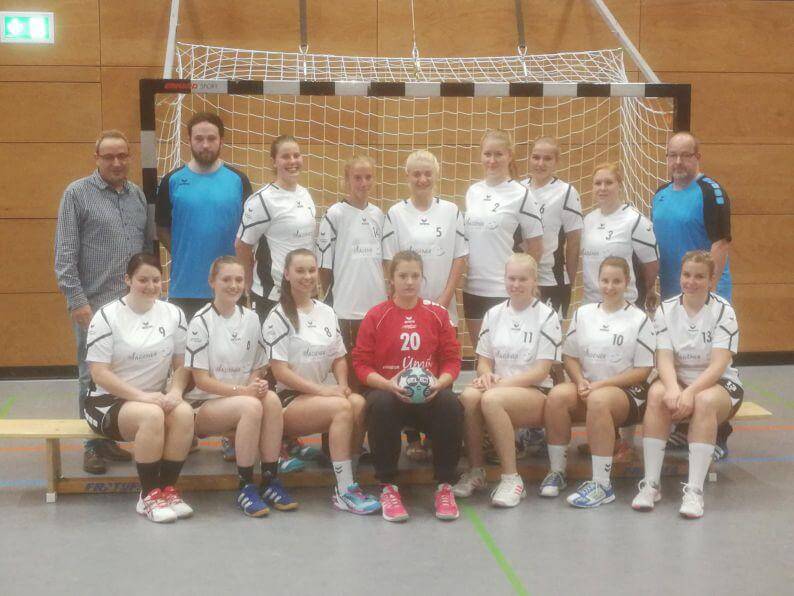Neue Trikots für Handball-Frauen des TSV Korbach